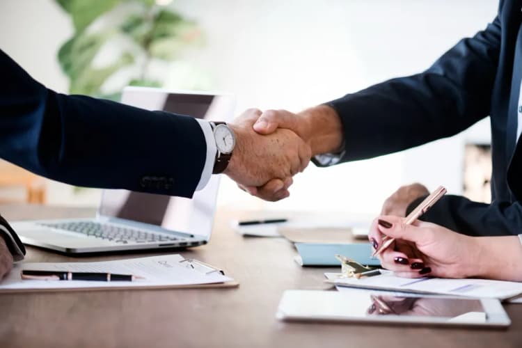 نماذج توليد العملاء على لينكدإن